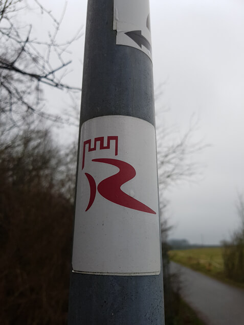 Wegzeichen RheinBurgenWeg