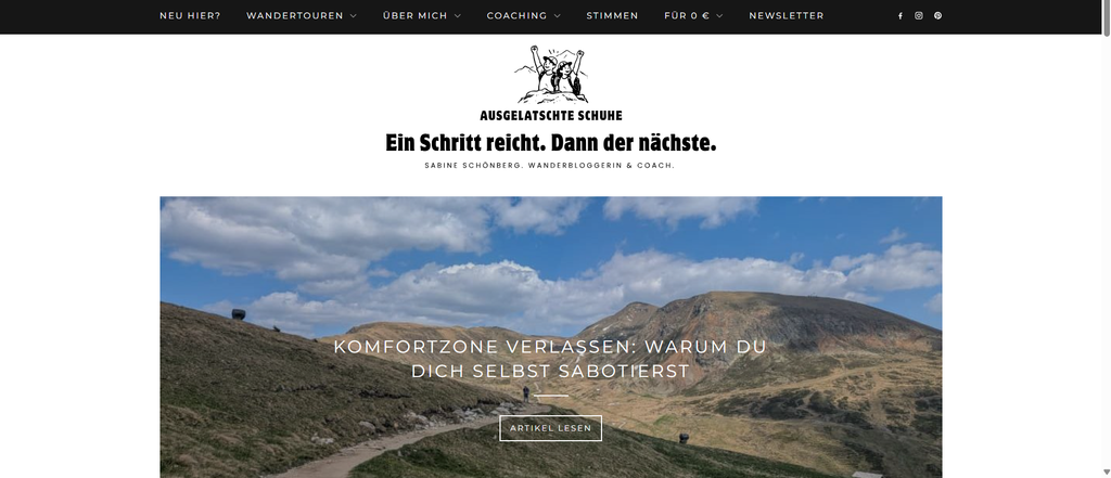 Screenshot der neu gestalteten Startseite von ausgelatschte-schuhe.de mit der Überschrift „Wandern & Coaching für Frauen“.